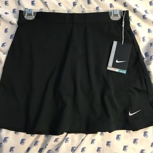 NWT Nike running/golf/tennis skirt
